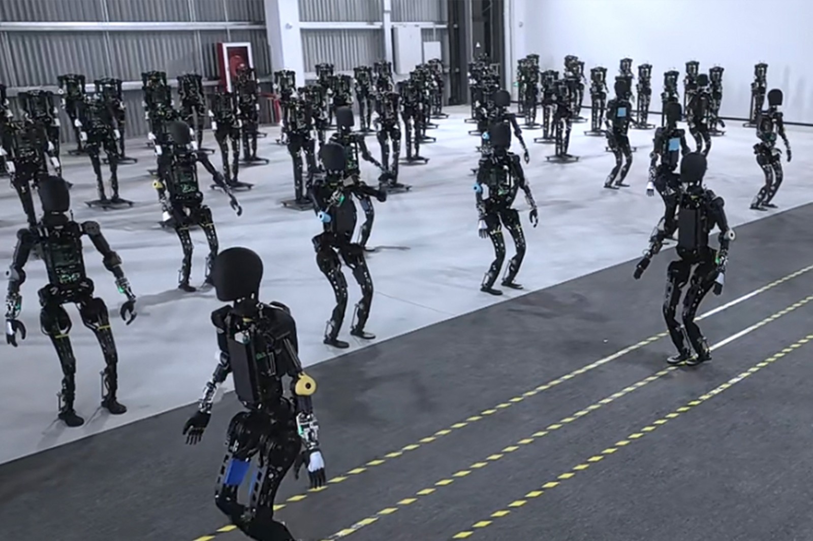 银河集团开启通用机器人商用量产